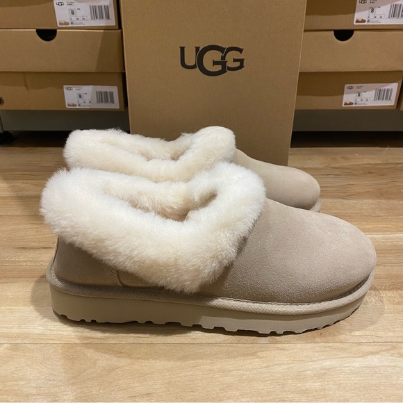 UGG | Nita Ultra Mini Bootie Closed Back Slippers SAND NEW - Picture 10 of 14